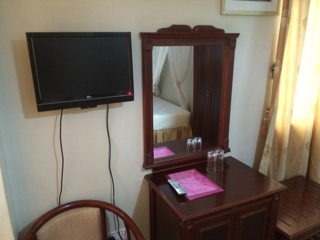 Mc-Elly'S Hotel Arusha Exteriör bild